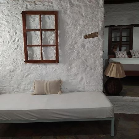 Ano Syros Marvellous Oven Apartment Bagian luar foto