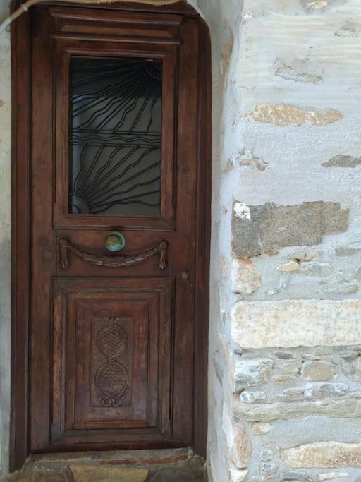 Ano Syros Marvellous Oven Apartment Bagian luar foto