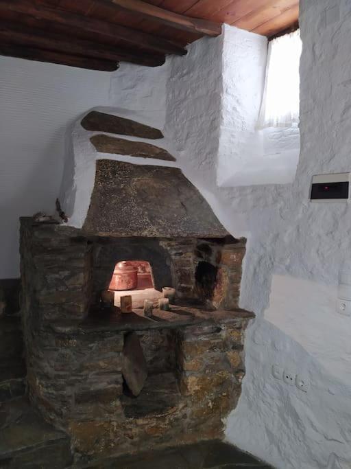 Ano Syros Marvellous Oven Apartment Bagian luar foto