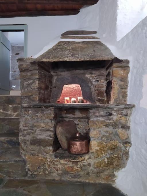 Ano Syros Marvellous Oven Apartment Bagian luar foto